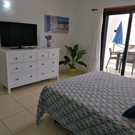 Large Studio Apartment With Lovely Terrace And Wifi Los Cristianos  Exteriör bild